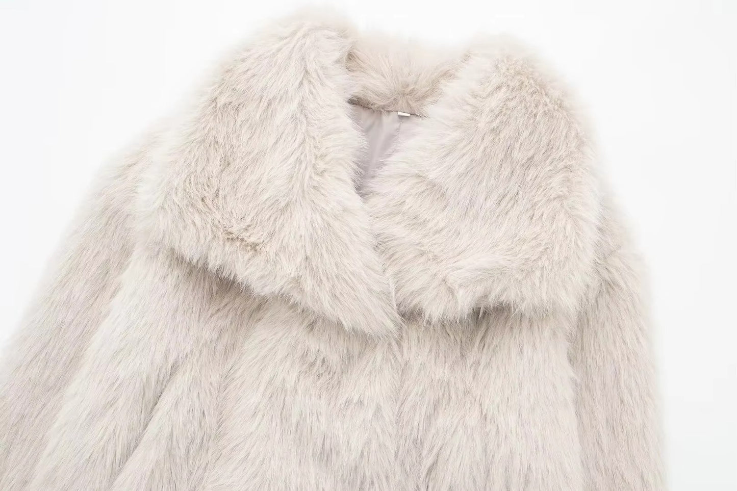 VALÉRIA Faux Fur Coat