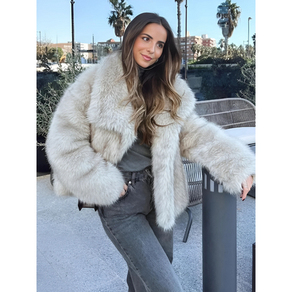 VALÉRIA Faux Fur Coat