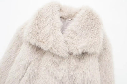 VALÉRIA Faux Fur Coat